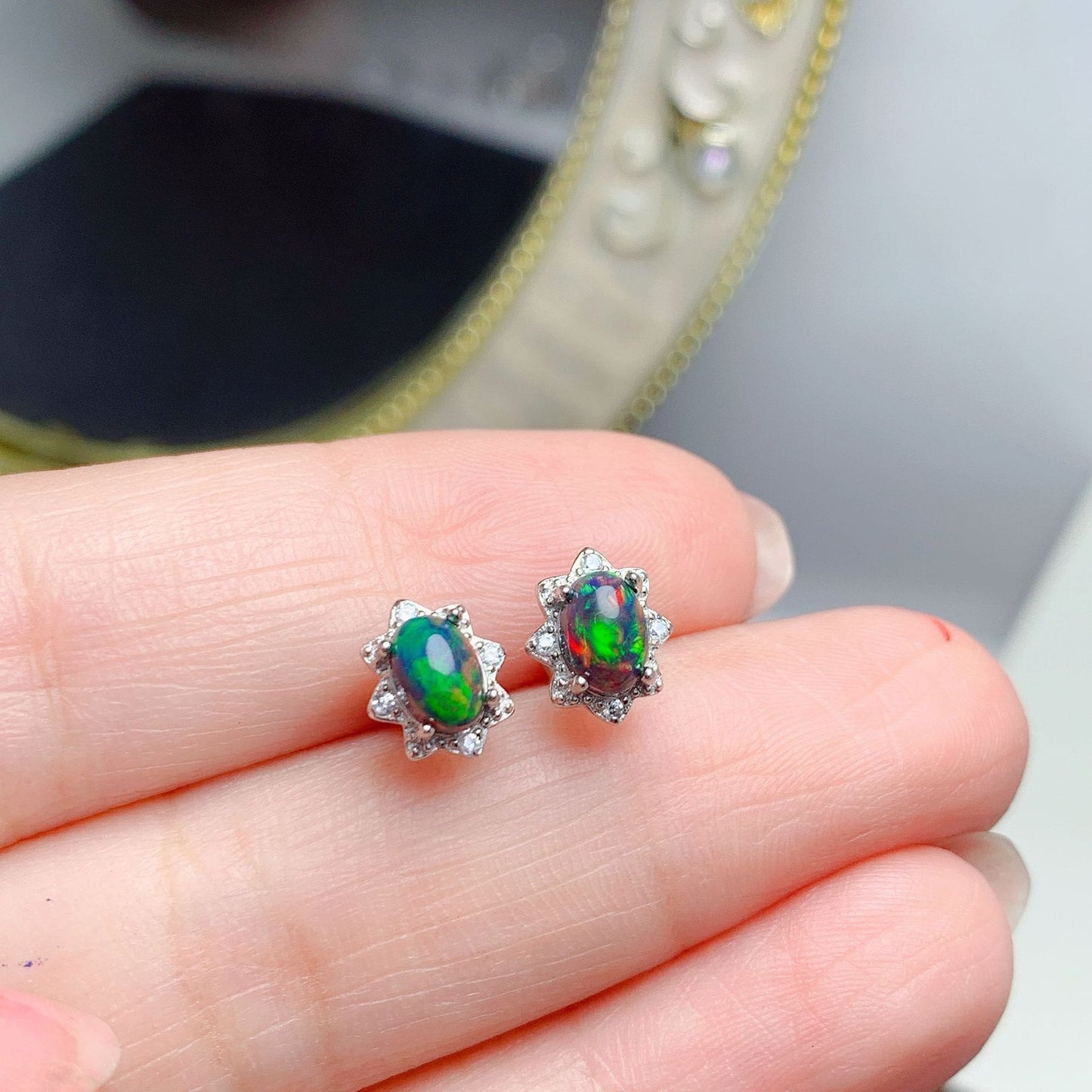 Natural Colorful Black Stud Earrings 925 Silver
